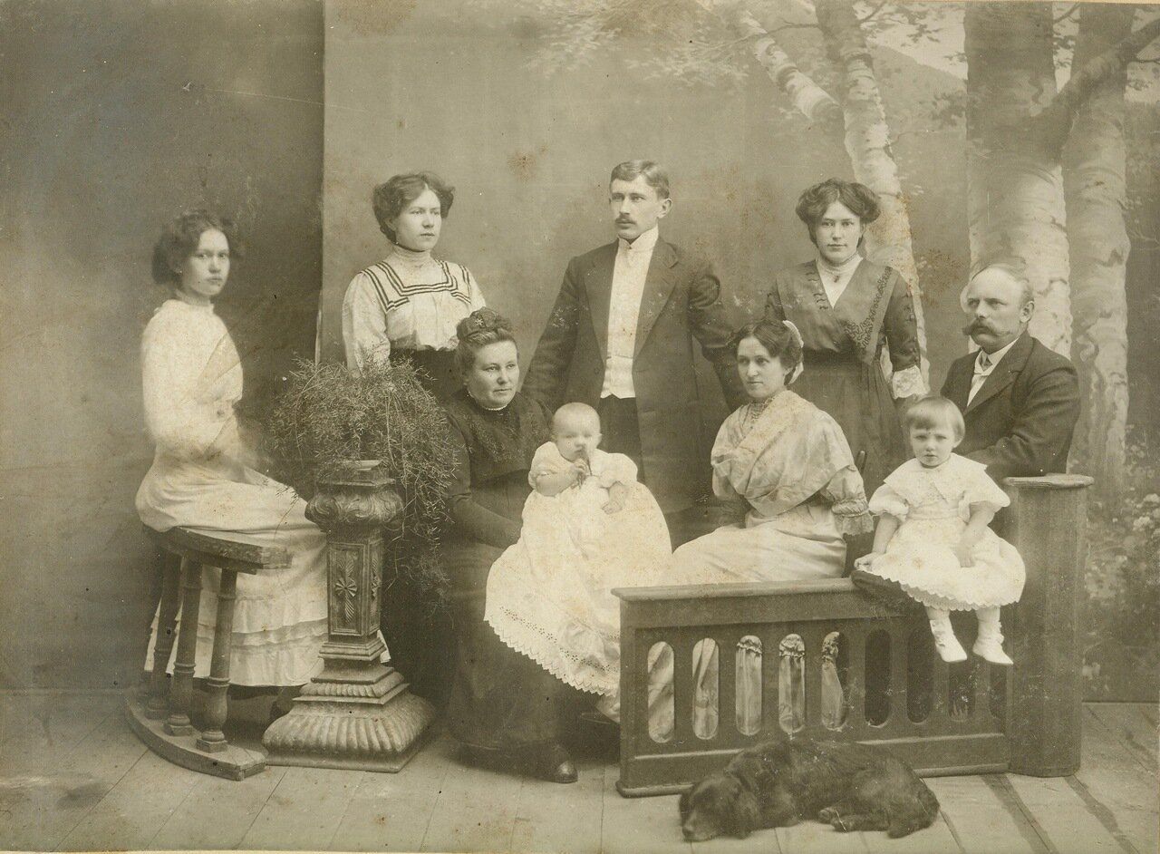 Анна Ремпель Эпп семье, около 1900.jpg