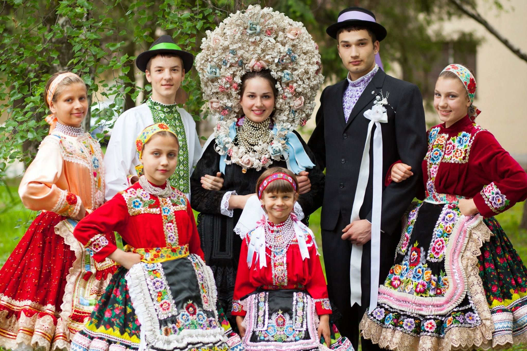 Чешская традиционная свадьба.jpg