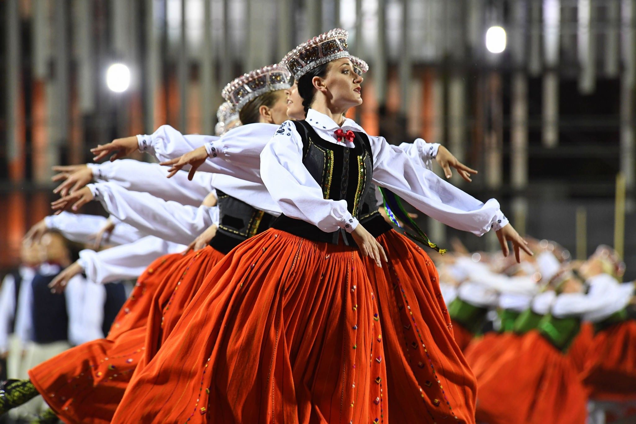 Латышский фольклорный танец.jpeg