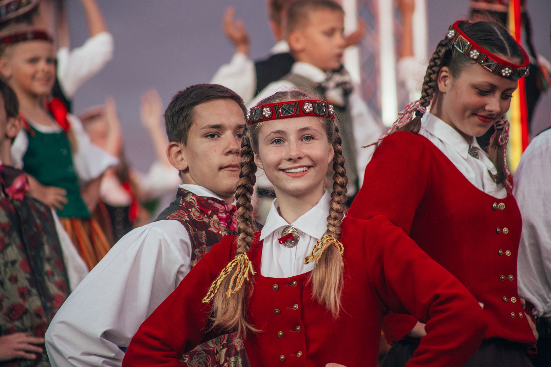Латышский национальный костюм 2.jpg