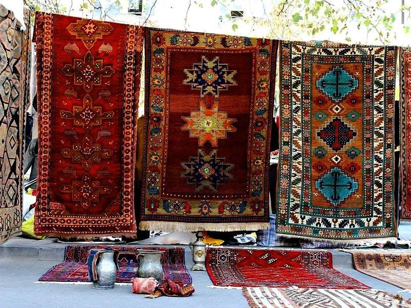 армянские ковры.jpeg