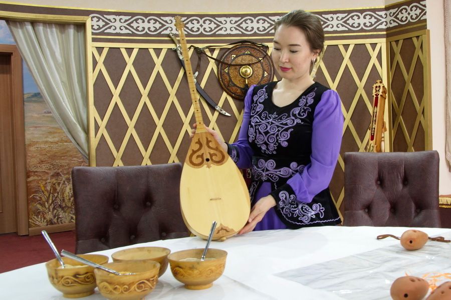 kazakh-music.jpg