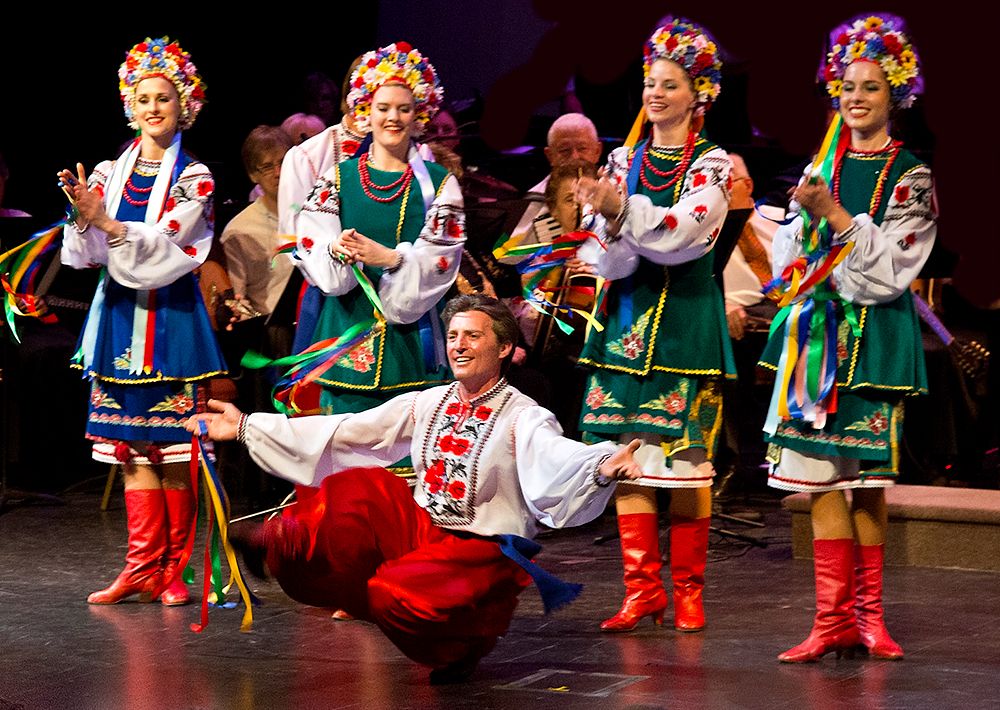 украинские танцы 2.jfif
