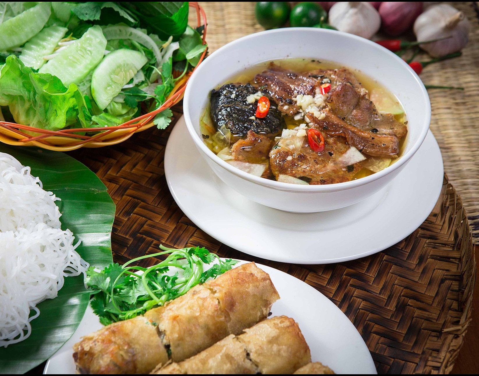 вьетнамский суп.jpg
